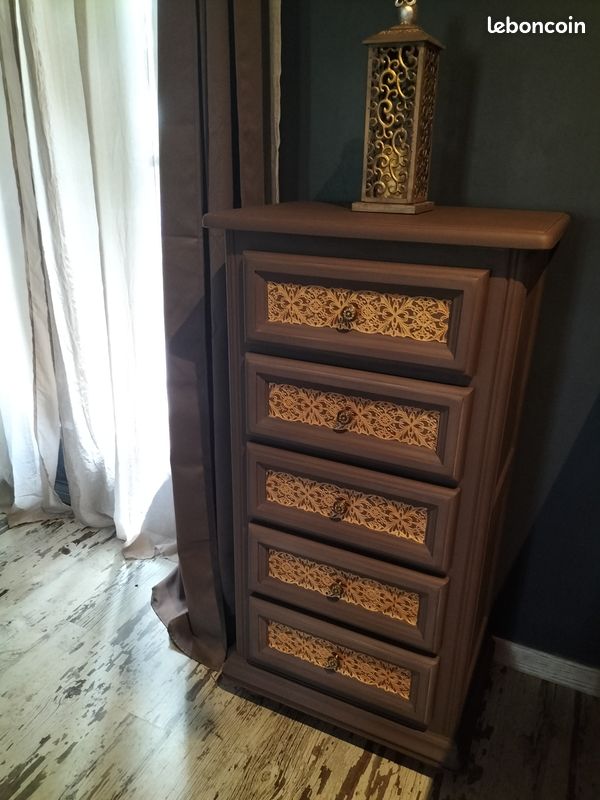 Commode (image 4)