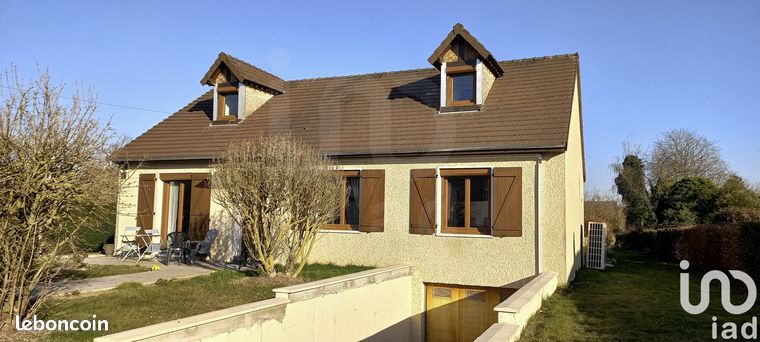 Maison 7 pièces 151 m²