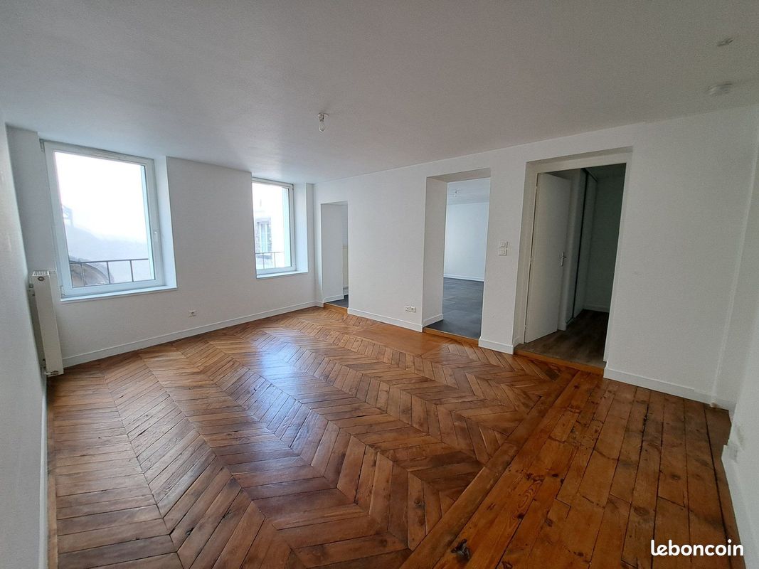 Appartement 4 pièces 84 m² · à Clermont-Ferrand · 84 m² · 775 €/mois