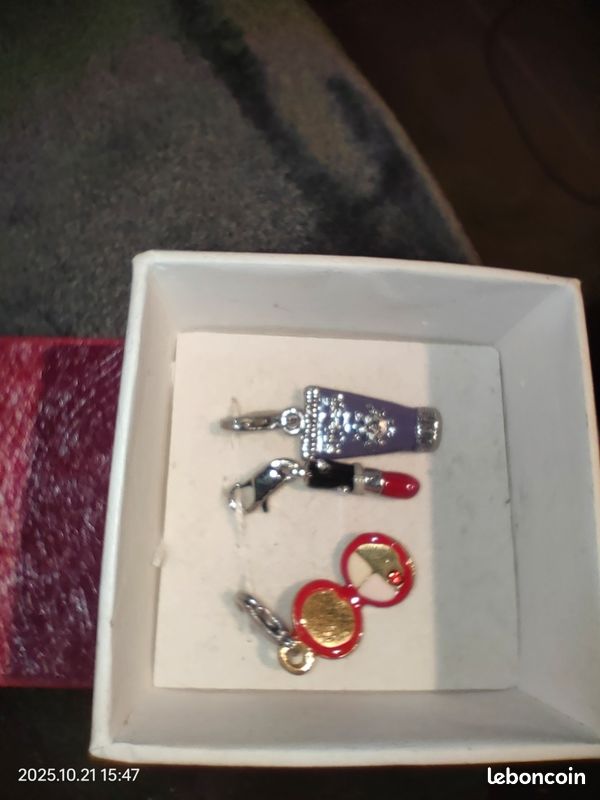 Charms (image 5)