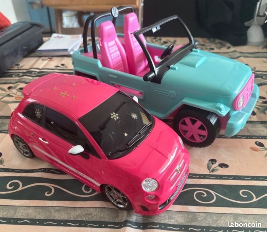 Lot voitures barbie (image 2)
