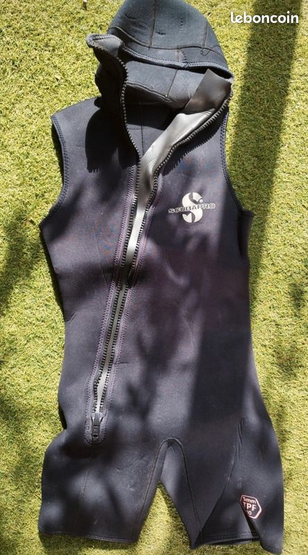 Combishort femme Scubapro 5mm TPF 10 taille XS
Utilisée une dizaine de fois
Je la vends car la taille ne me correspond plus (image 1)