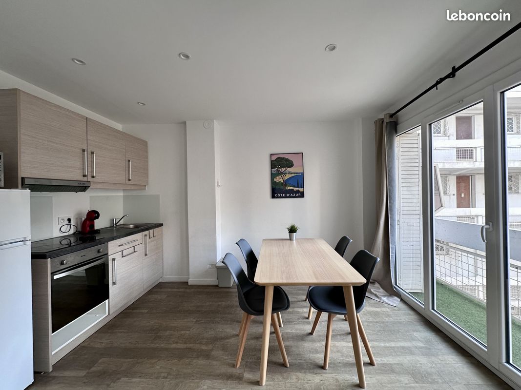 Appartement 2 pièces 36 m² · à Toulon · 36 m² · 742 €
