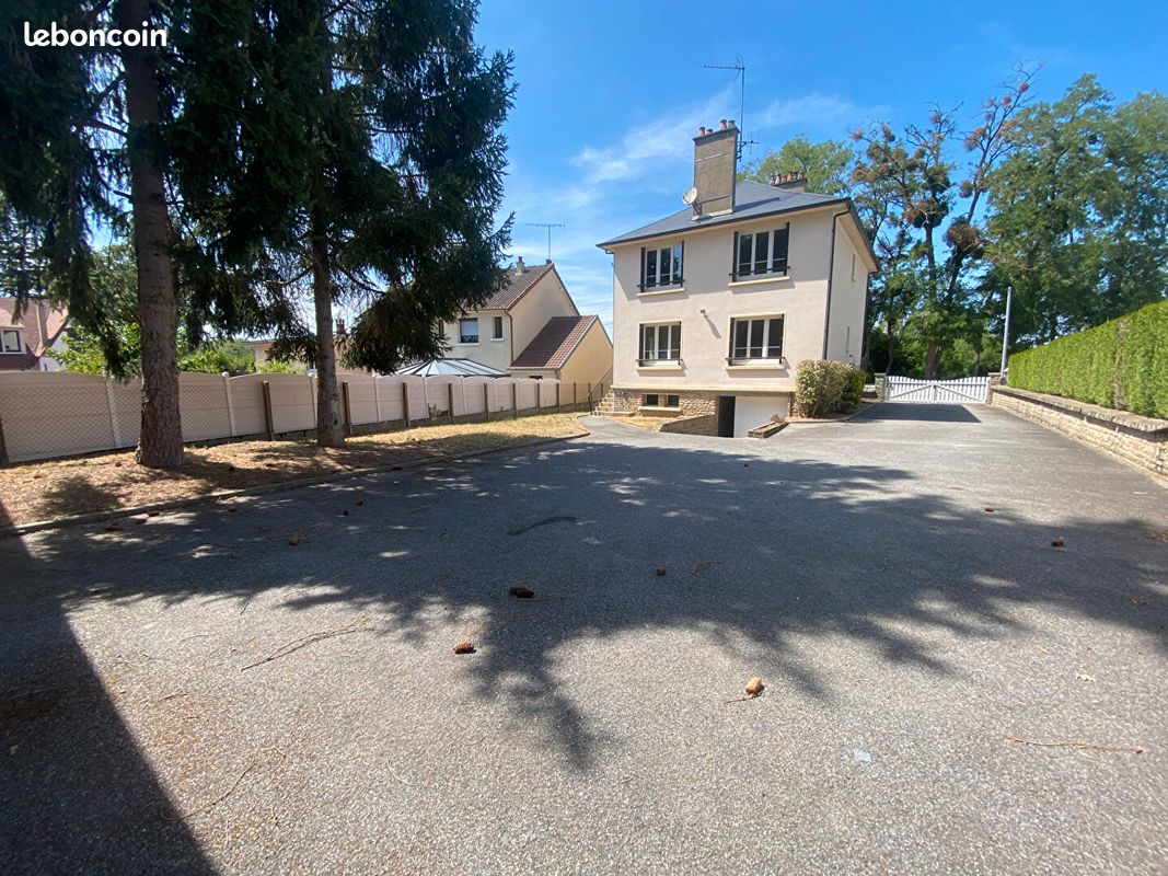 Maison 6 pièces 138 m² · à La Ferté-Bernard · 138 m² · 245 900 €