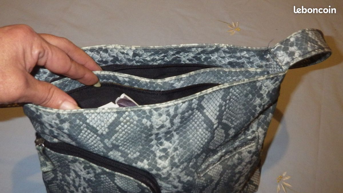 Sac femme ou étudiante MIOU47 (image 3)
