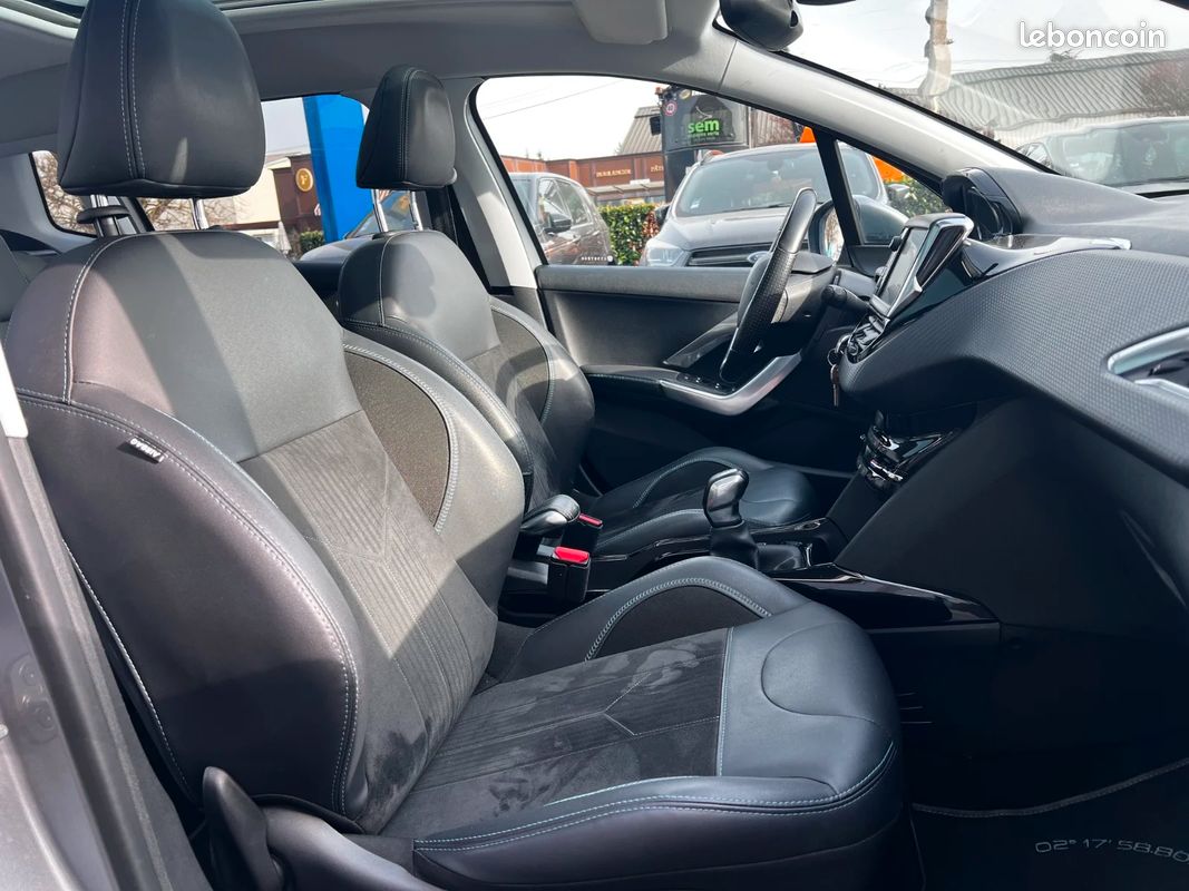 PEUGEOT 2008 BlueHDi 100ch S&S BVM5 Crossway - CARNET D'ENTRETIEN COMPLET - 2E MAIN (image 10)
