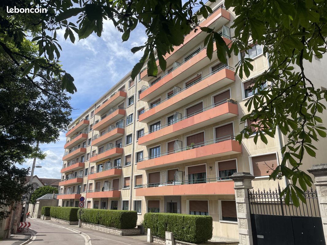 Appartement 5 pièces 95 m² · à Troyes · 95 m² · 160 000 €