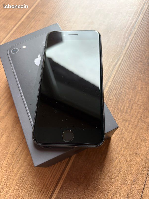 Boite iPhone 8 - Accessoires téléphone & Objets connectés