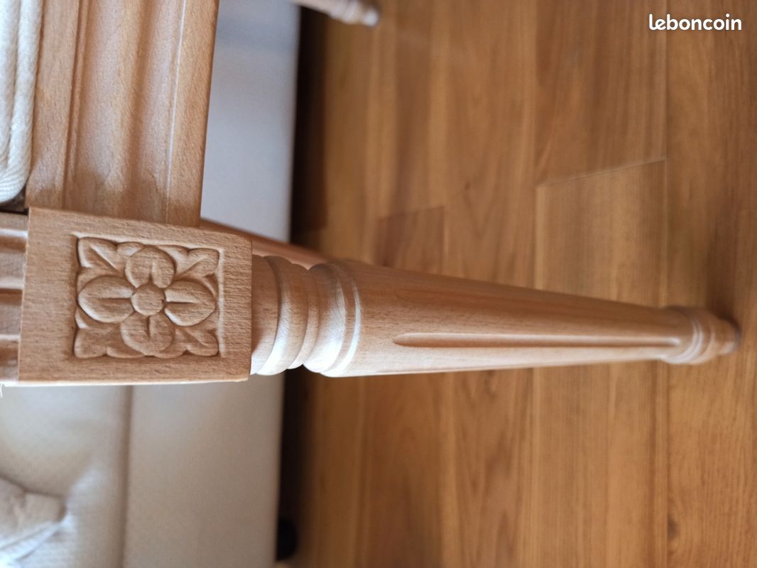 Fauteuil médaillon beige style Louis XVI très bon état - Décoration (image 4)