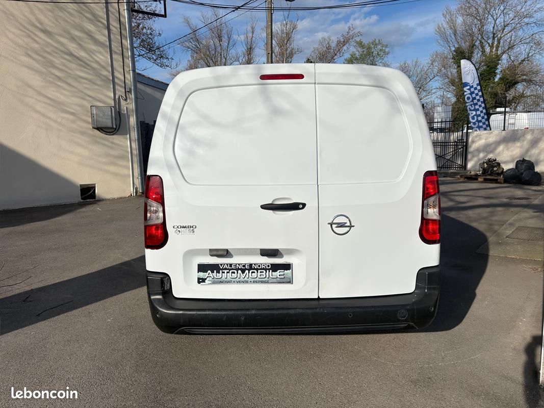 Opel Combo LONG L2H1 100CV - 59 900KM / 2022 11 700ht GARANTIE 6 MOIS (image 7)