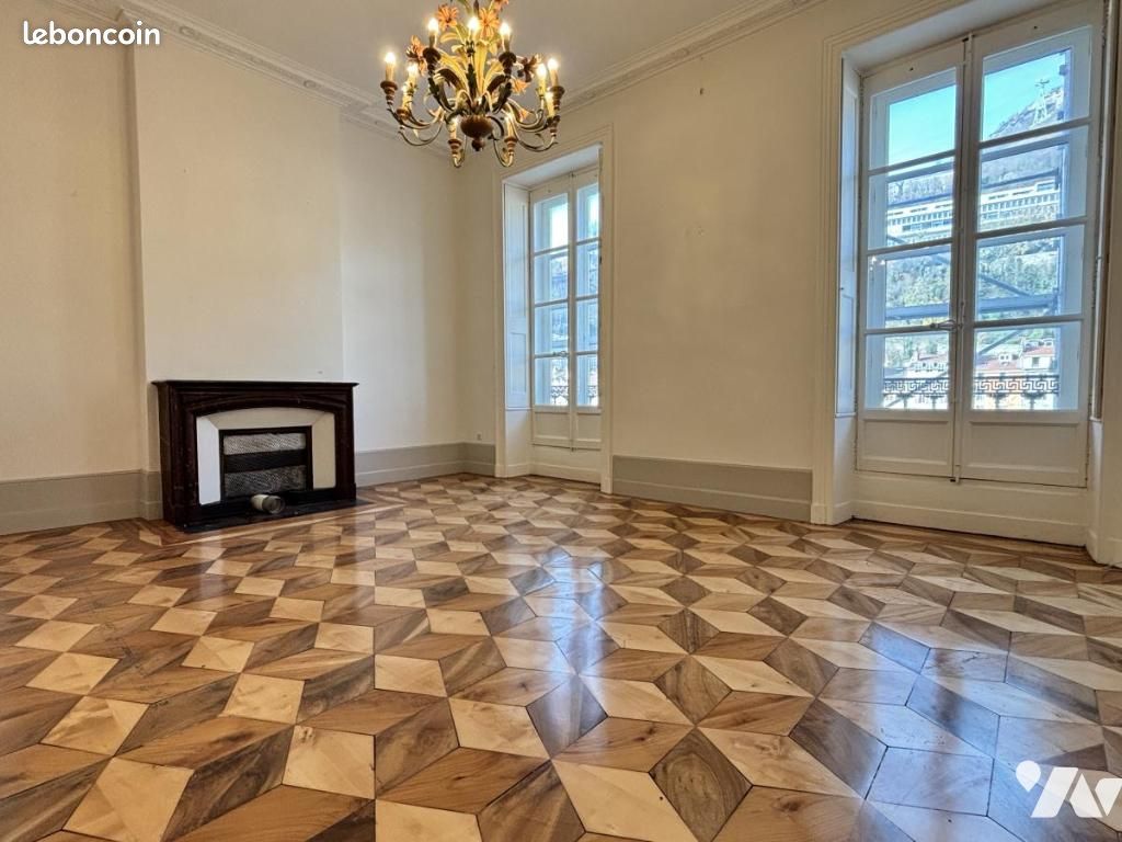 Appartement 6 pièces 282 m² · à Grenoble · 282 m² · 680 000 €