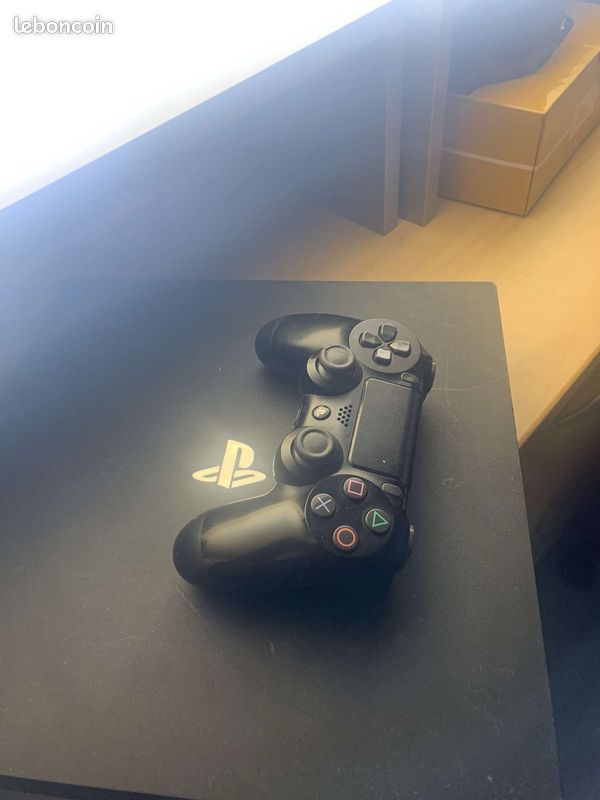 PlayStation (image 1)