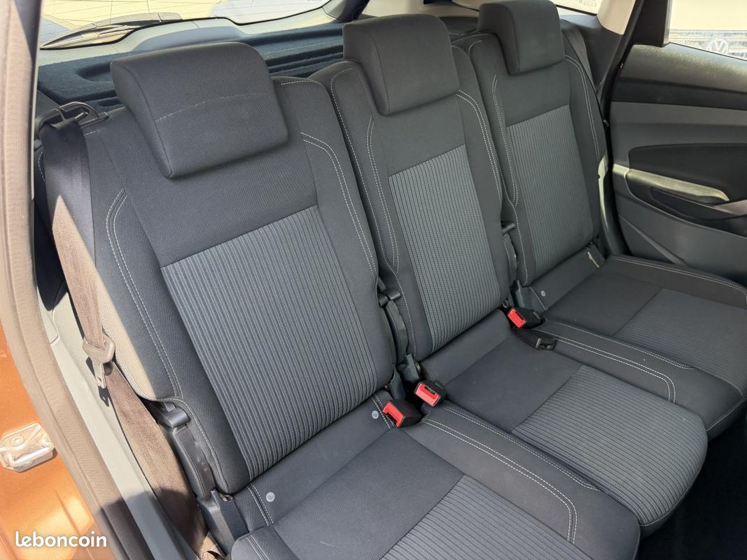 FORD C-MAX 1.6 TDCi 115ch FAP Titanium (image 17)