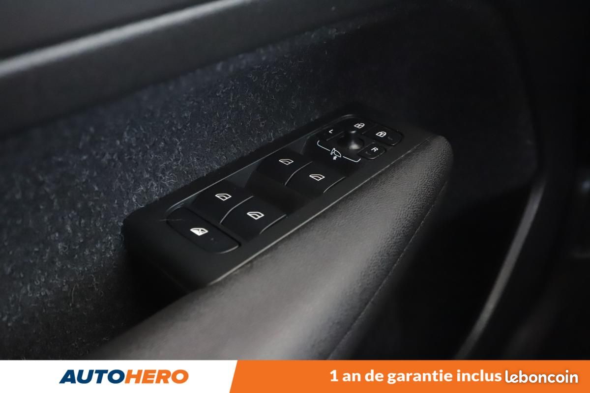 Volvo XC40 2.0 D3 AdBlue Business Geartronic 8 150 ch (image 25)