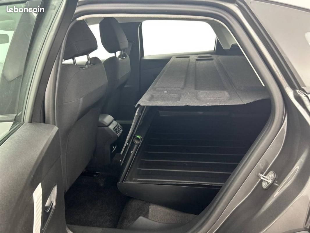 Citroën C4 SOCIETE BLUEHDI 130 EAT8 - PRO BUSINESS R (image 12)