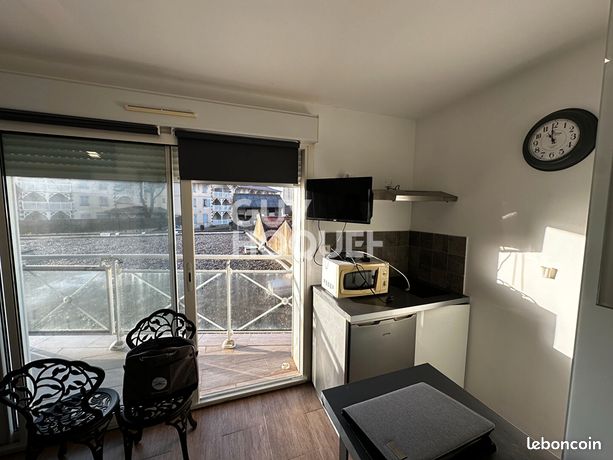 Studio 1 pièce 15 m²