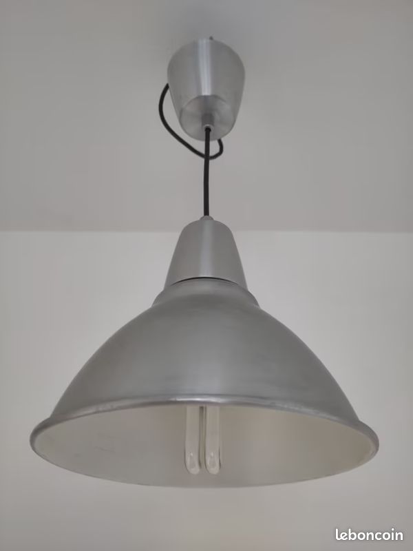 Lot de 3 Suspensions dont 2 IKEA modèle foto type : T0703 lampes lustres (image 1)