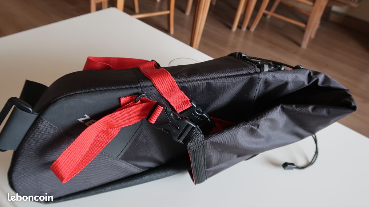 Grande Sac sacoche pochette banane nylon (5 poches zippées) - Rouge