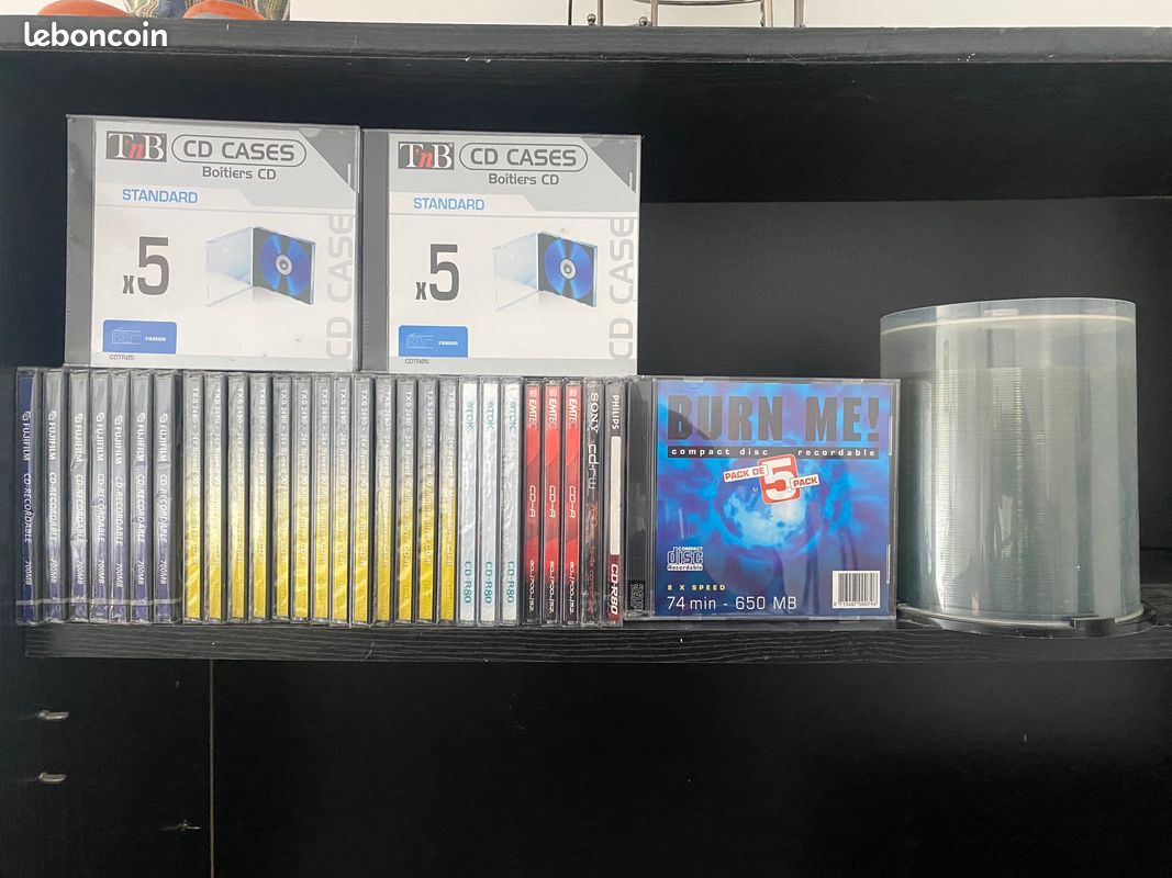 Lot de CD vierges + boitiers (image 1)