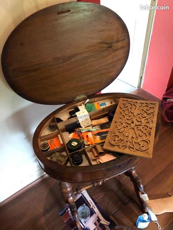 Ancienne Table à couture (image 3)
