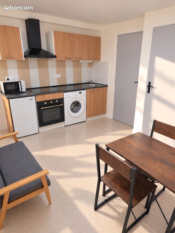 Appartement 2 pièces 28 m² · à Pau · 28 m² · 550 €/mois