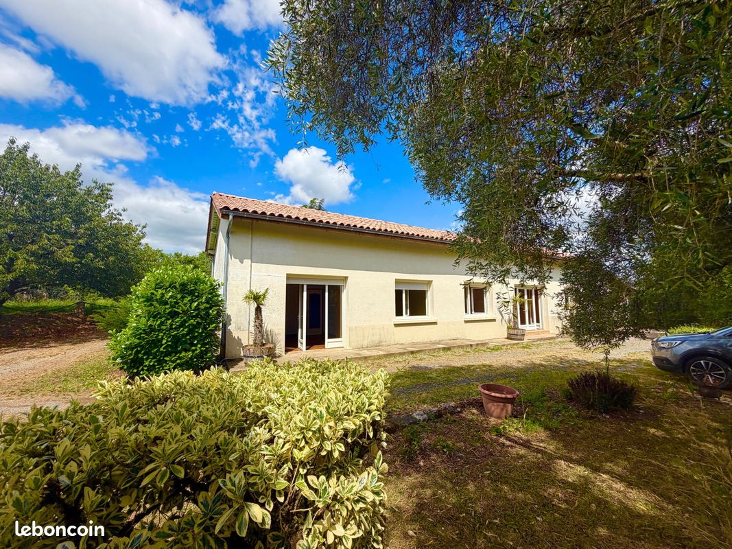 Maison 6 pièces 139 m² · à Sauveterre-de-Guyenne · 139 m² · 220 000 €