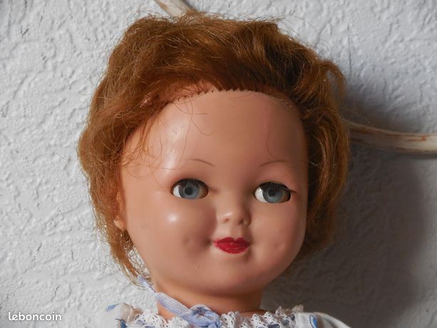 Rare poupée Mignon pour le magazine français La Poupée Mo