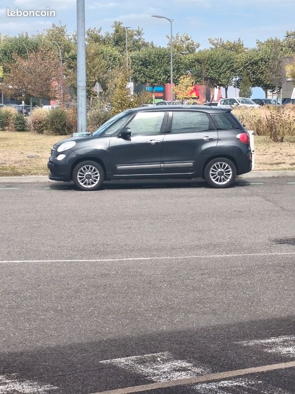 A vendre fiat 500L (image 1)
