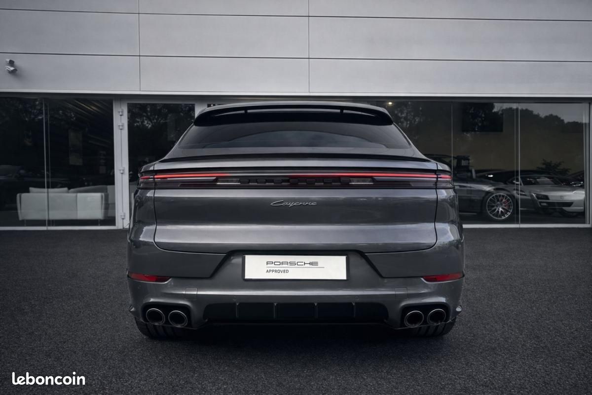 Porsche Cayenne Coupé E-Hybrid 3.0 V6 470 ch (image 3)