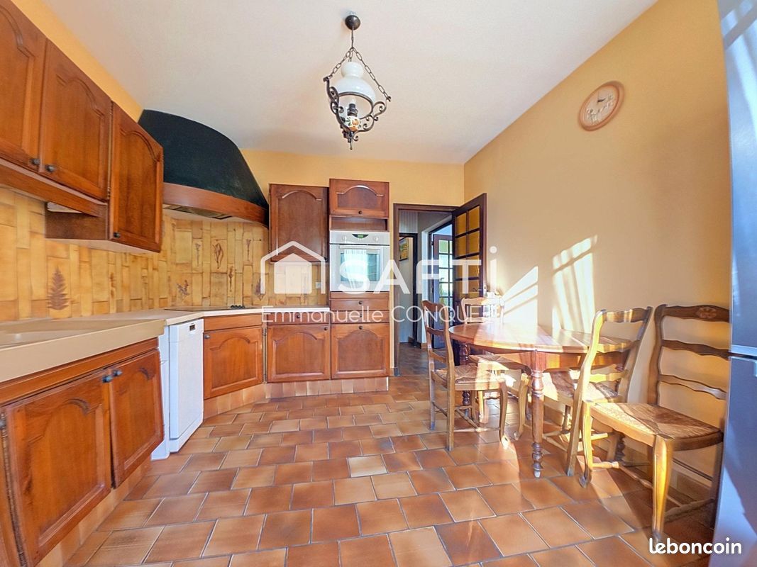 Propriété 9 pièces 165 m² (image 7)