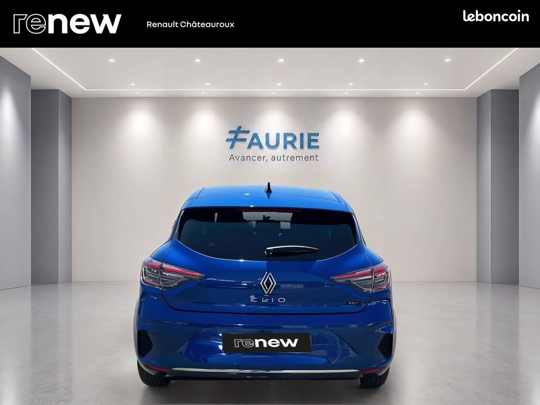 RENAULT Clio E-Tech full hybrid 145 ch GSR2 Techno (image 6)
