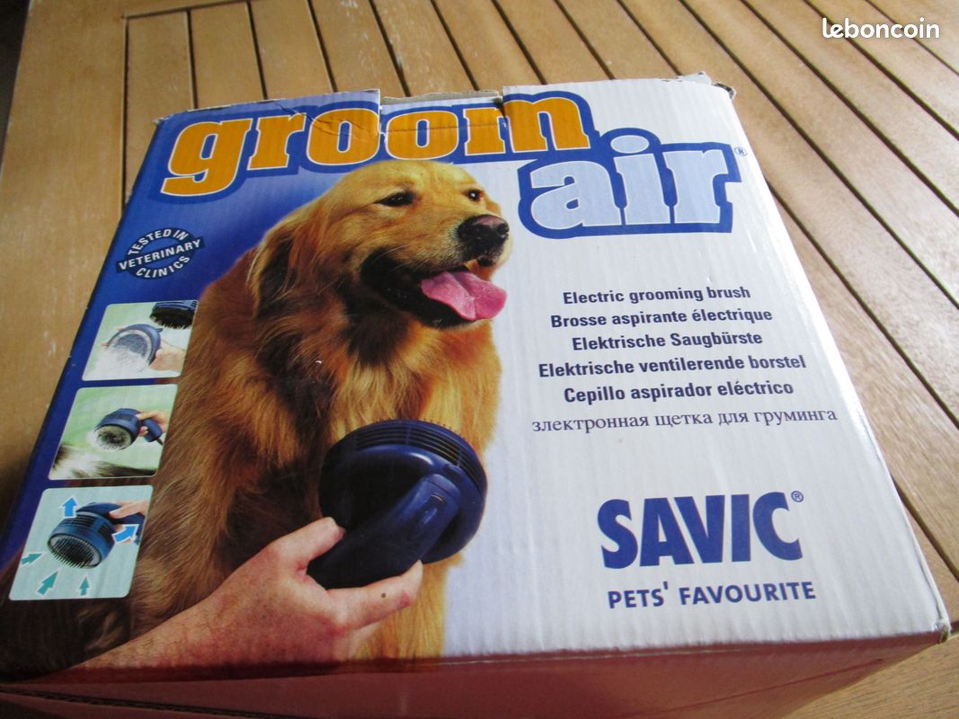Brosse aspirante électrique SAVIC pour chiens (image 1)