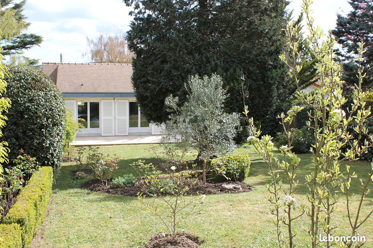Maison 9 pièces 166 m² · à Mareil-Marly · 166 m² · 915 000 €