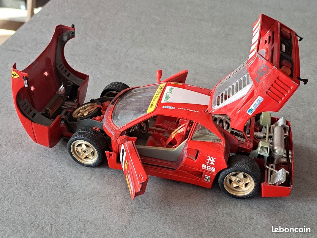 Ferrari F40 1987 Rouge 1/18 Burago - Miniature De Collection (zamac, Made In Italy)