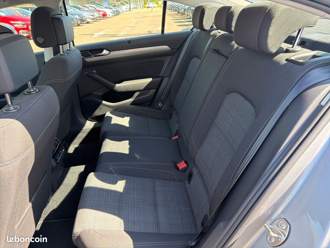 VOLKSWAGEN Passat 2.0 TDI EVO SCR 150 DSG7 Business (image 17)