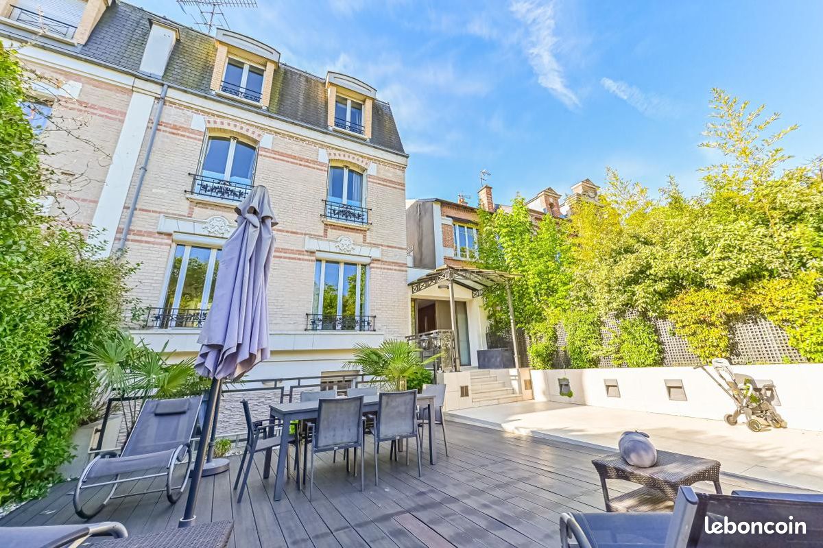 Maison 6 pièces 300 m² · à Charenton-le-Pont · 300 m² · 2 990 000 €
