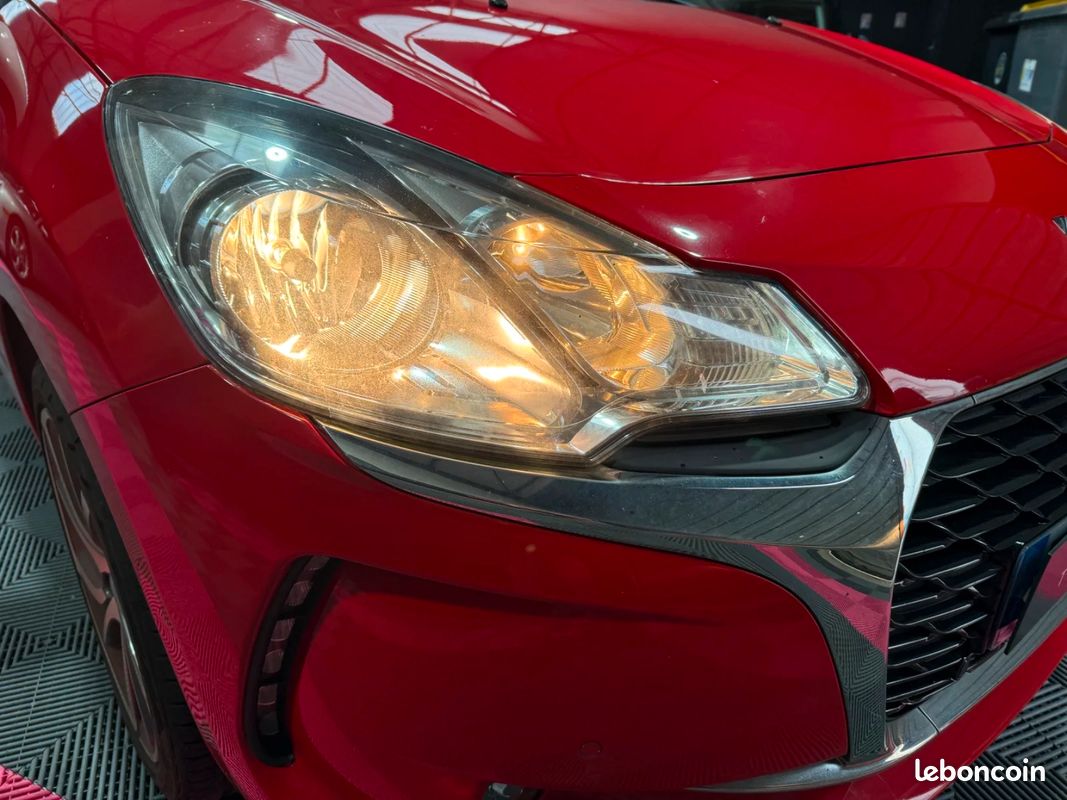 DS DS 3 1.2 110 cv Sport Chic / BOITE AUTOMATIQUE / DISTRIBUTION OK / SIÈGES CHAUFFANTS / BLUETOOTH (image 13)