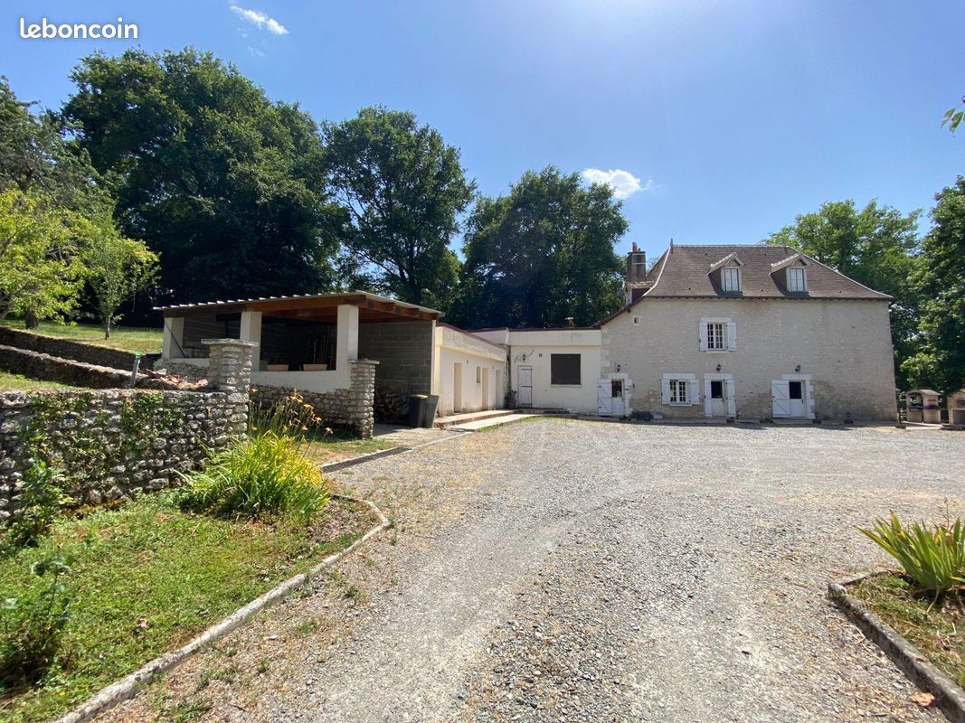 Maison 6 pièces 190 m² · à Châtillon-sur-Indre · 190 m² · 335 000 €