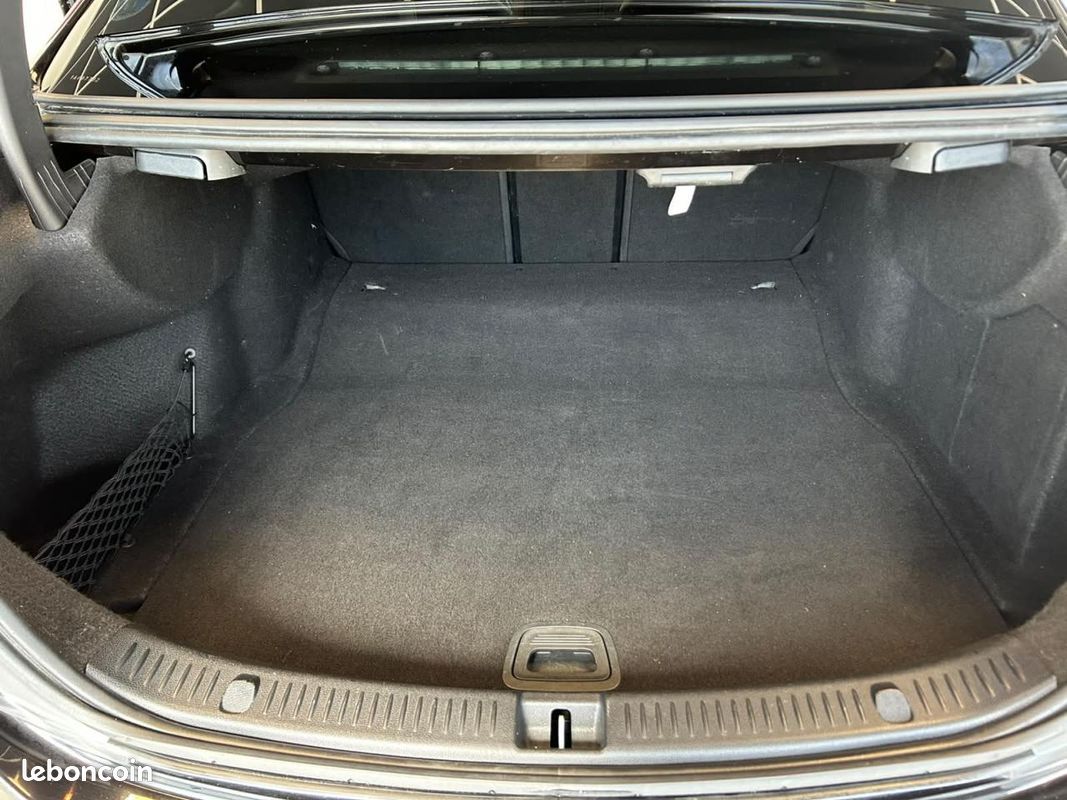 MERCEDES CLASSE E E 220 D - BVA 9G-Tronic BERLINE - AMG Line - TOIT OUVRANT - CAMERA 360 - ENTRETIEN COMPLET - 2EME (image 42)