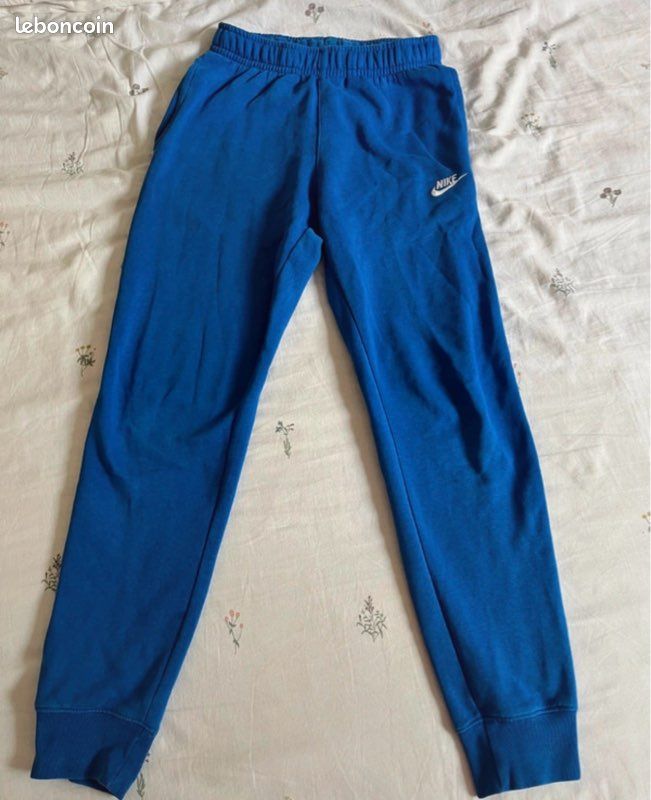 Lot 4 pantalons/bas de survêtement/jogging NIKE taille S (image 4)