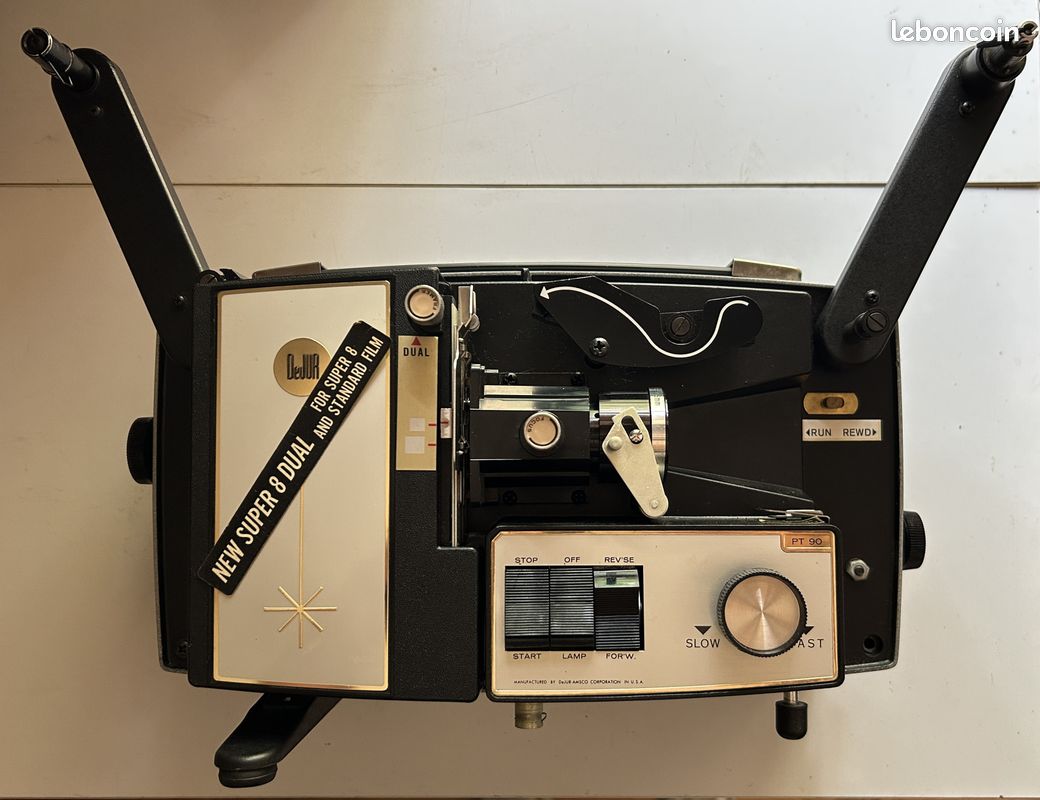 Projecteur 8mm - Dejur 8mm projector Versatile I (image 1)