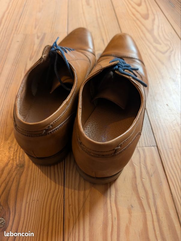 Chaussures André Marron Taille 43 - Montantes En Cuir, Style élégant, Occasion Très Bon état