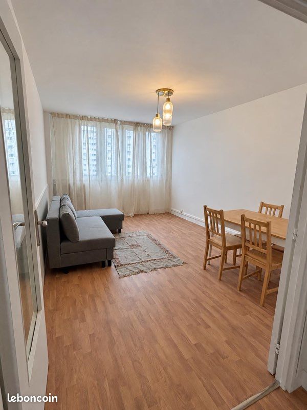 Appartement 3 pièces 74 m² · à Issy-les-Moulineaux · 74 m² · 1 980 €/mois