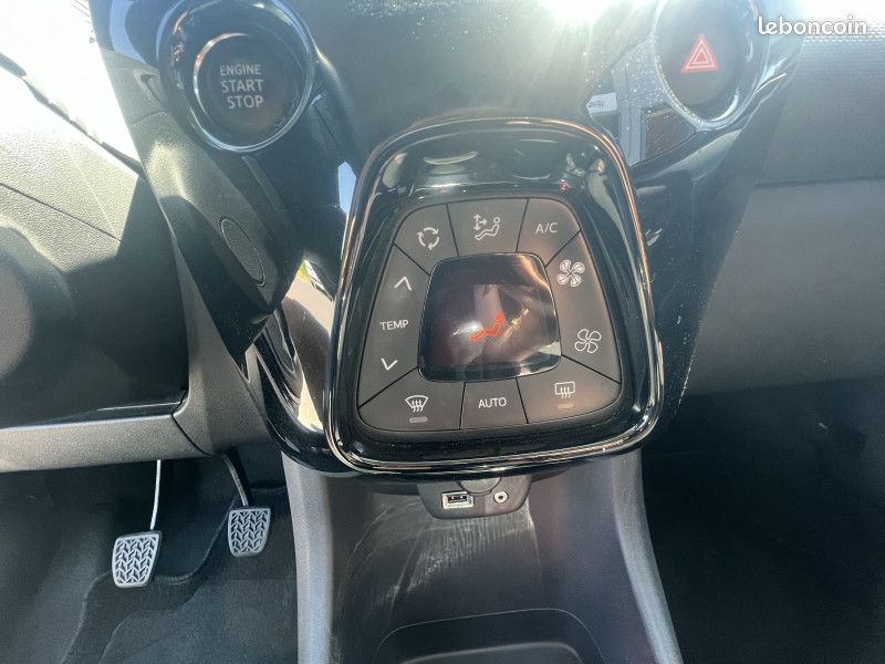 Citroen C1 VTI 72 S&S SHINE 5P E6.D (image 9)