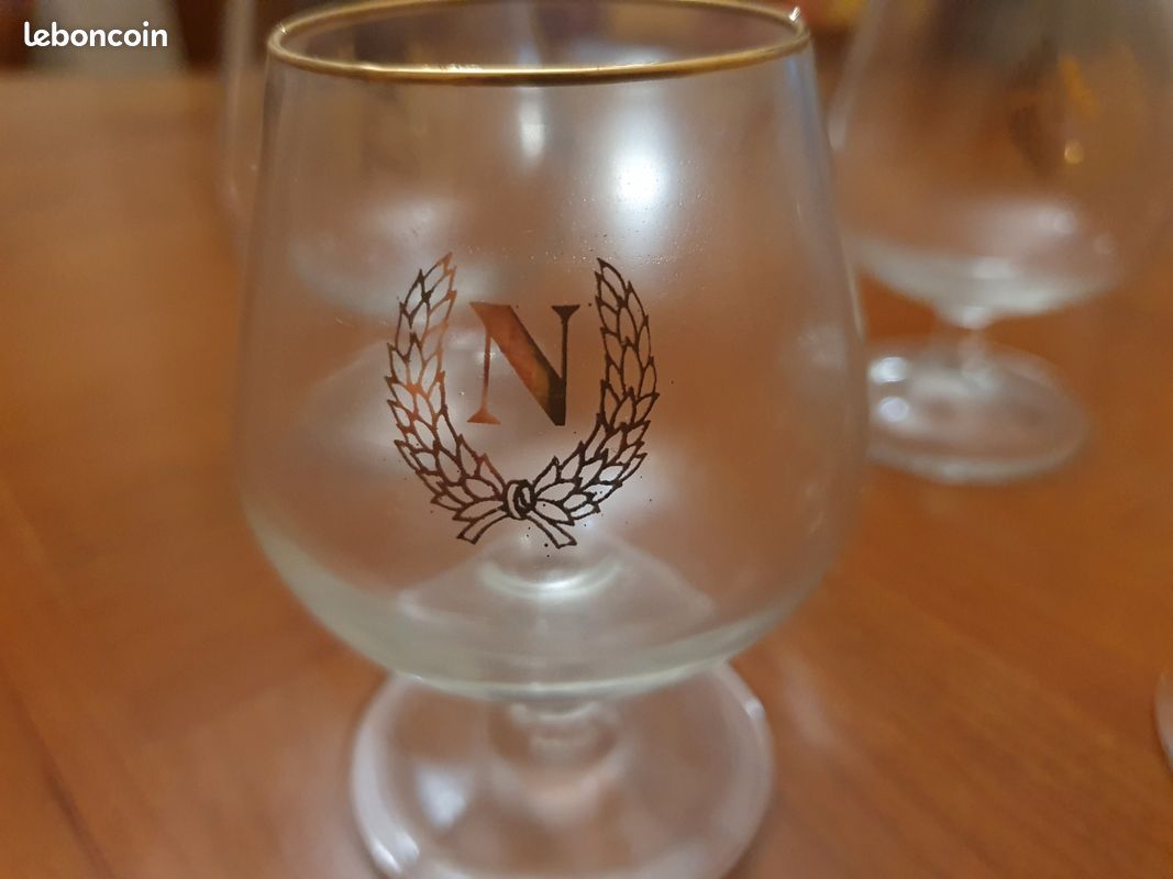 8 ANCIENS VERRES HUSSARD NAPOLEON collection vintage 60/70
