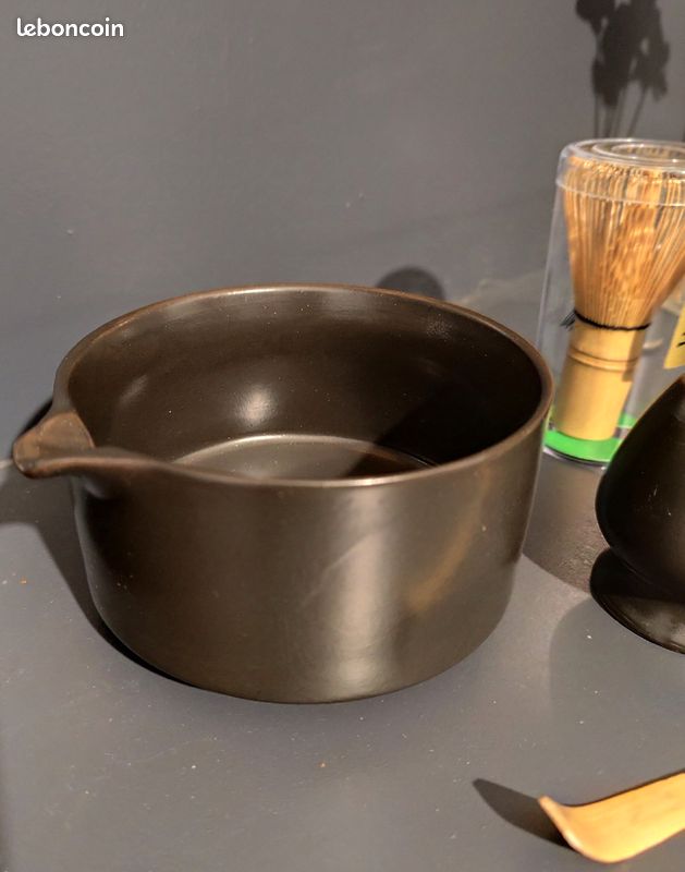 Ensemble à matcha traditionnel neuf (image 2)