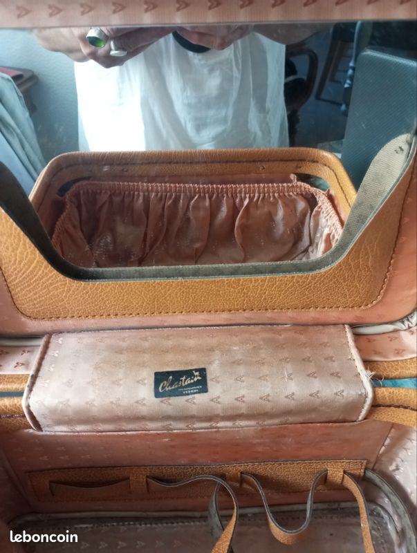 Vanity case signe chastain (image 3)