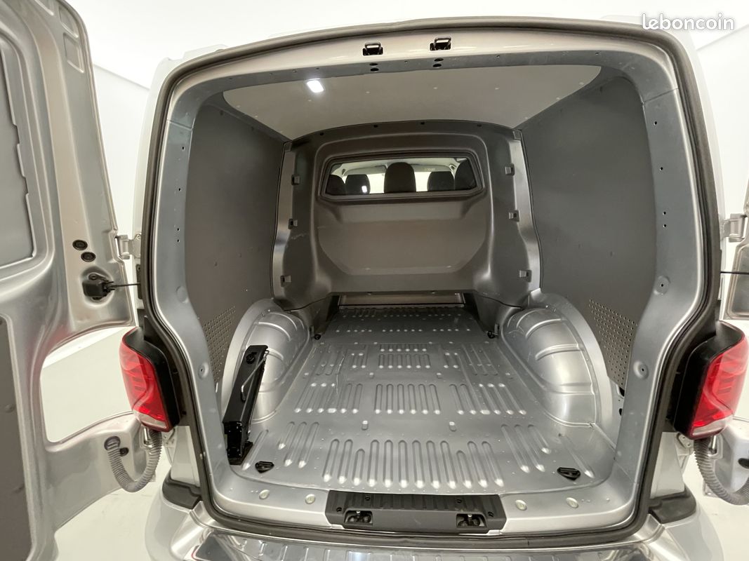 Volkswagen utilitaires transporter 6.1 procab l1 2.0 tdi 110 bvm5 business (image 23)