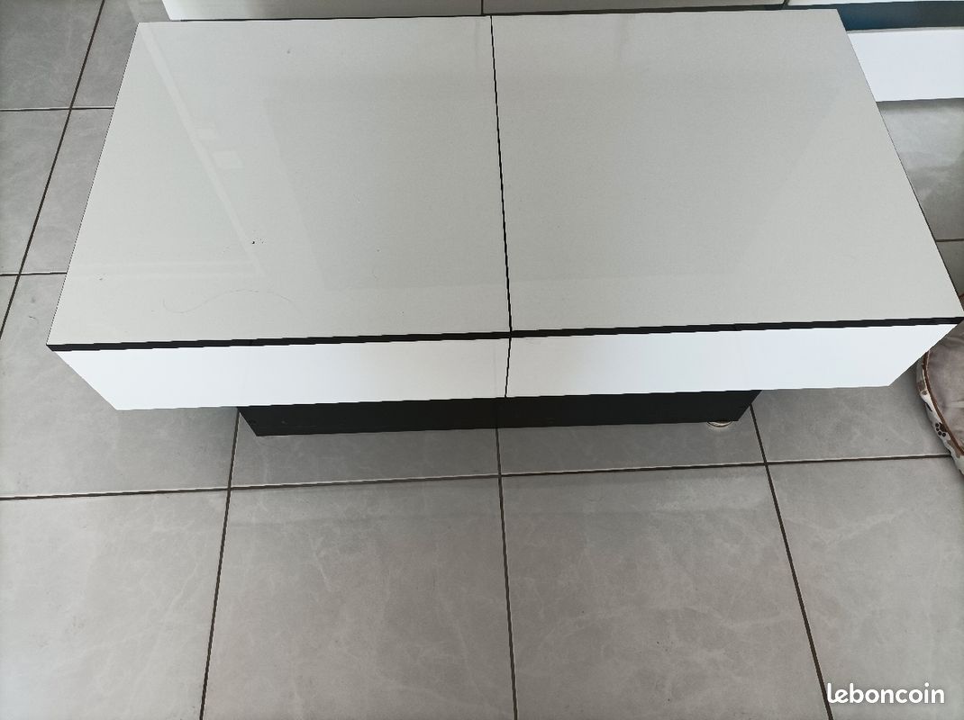 Table basse avec rangement (image 2)