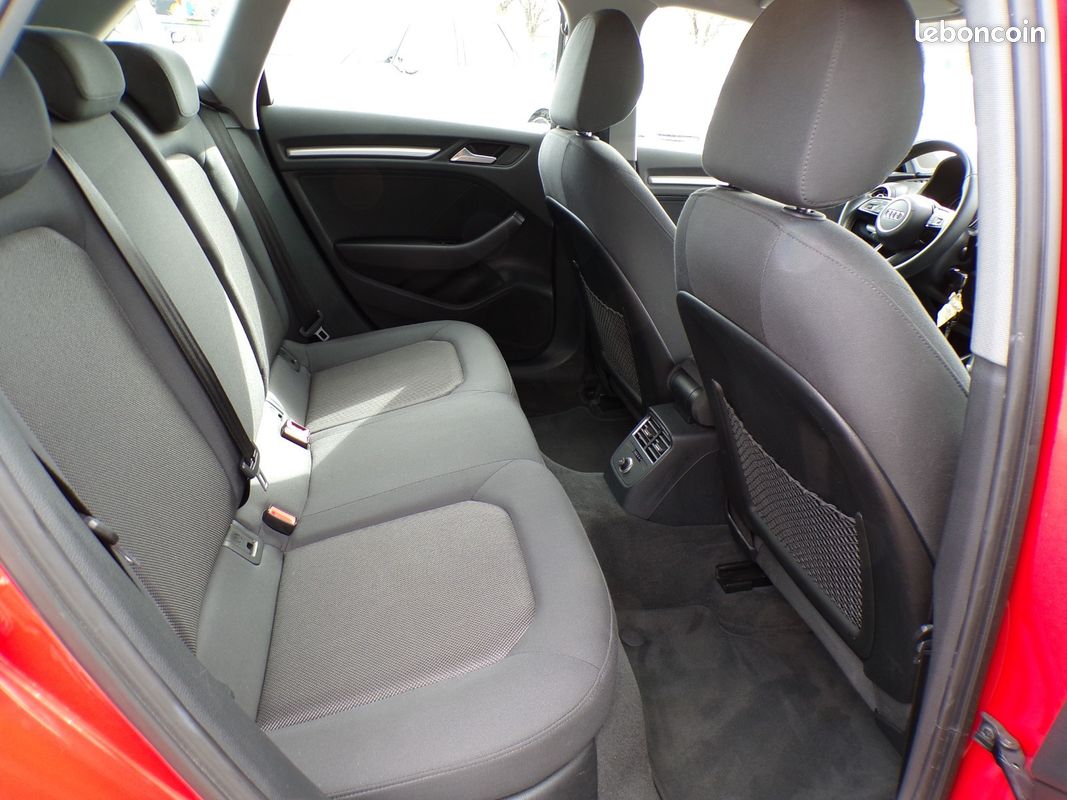 Audi A3 Sportback 35 TFSI Business Line S-tronic (image 14)
